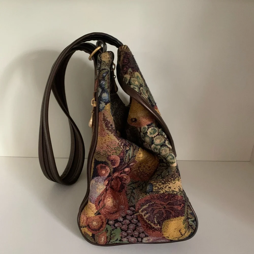 Vintage brocade purse backpack 2 in 1 - Picture 13 of 16